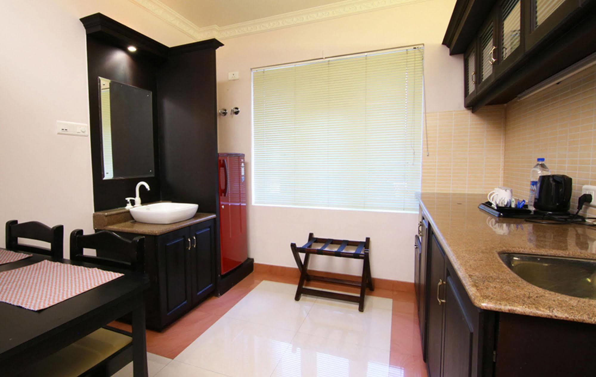 Atlas Airport Hotel Apartment Nedumbassery Exterior foto
